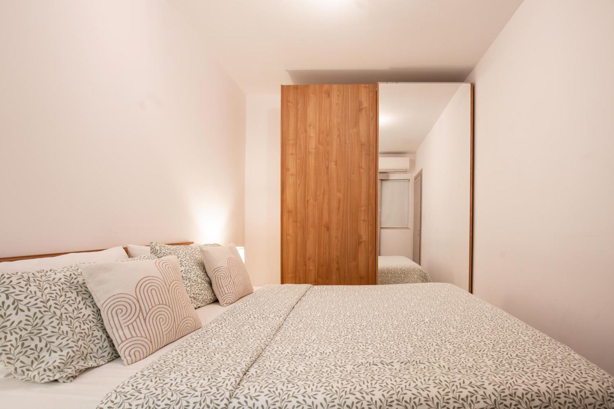 Brand New 2 Bed 2 Bath Apartment In Sliema By The Sea Exteriör bild