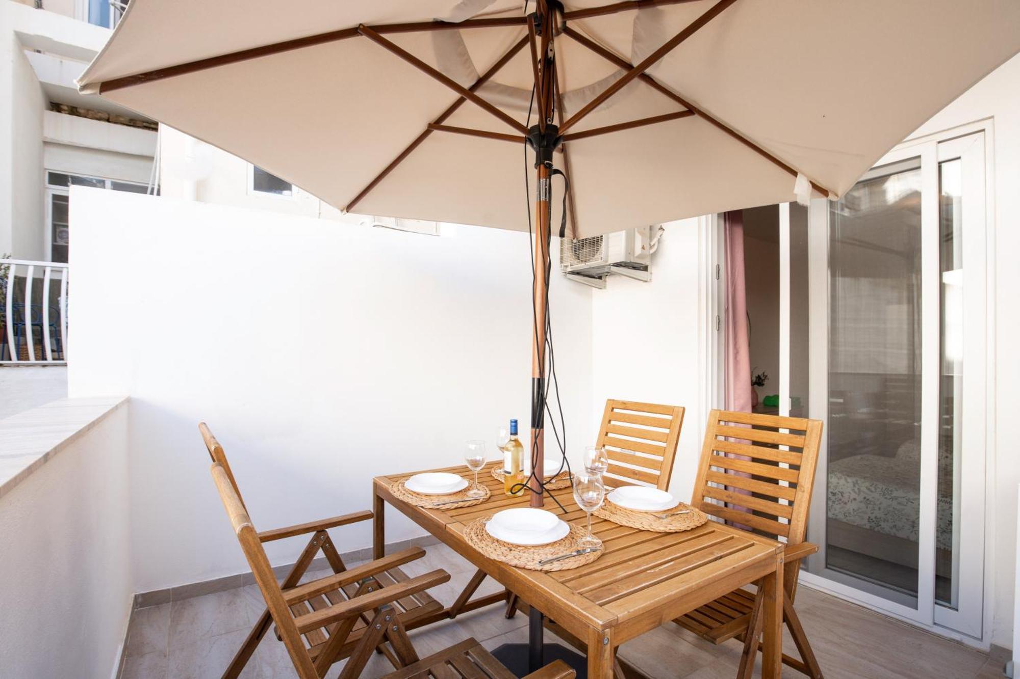 Brand New 2 Bed 2 Bath Apartment In Sliema By The Sea Exteriör bild