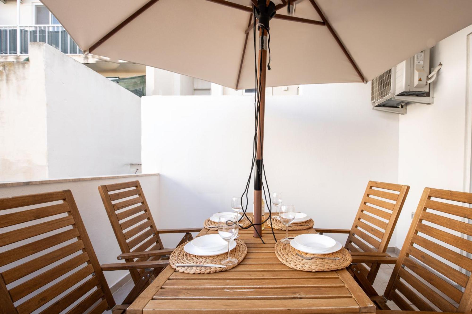 Brand New 2 Bed 2 Bath Apartment In Sliema By The Sea Exteriör bild